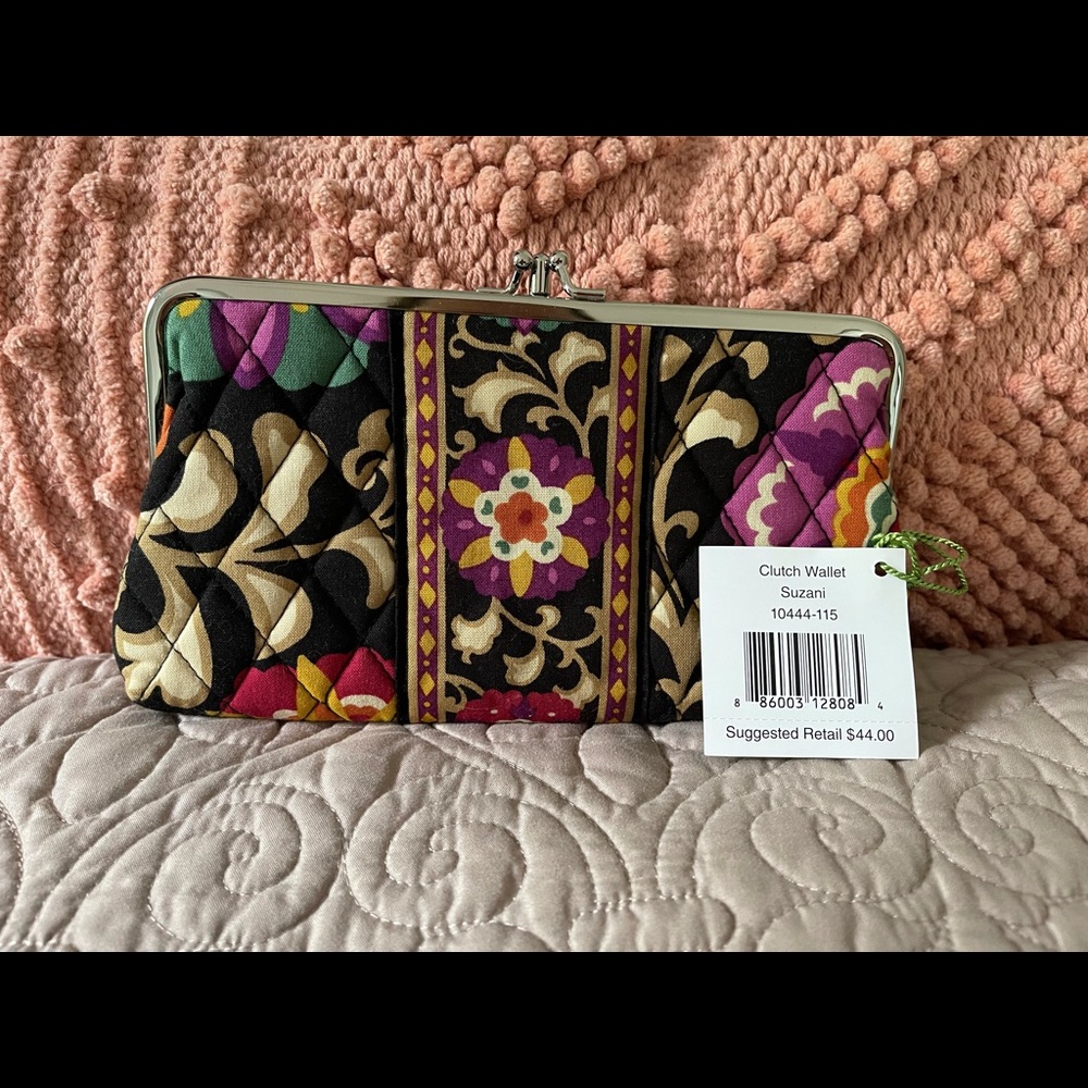 Vera Bradley clutch - Picture 2 of 3